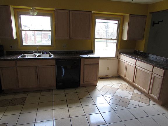5th image of 1429 Kelvin Ct