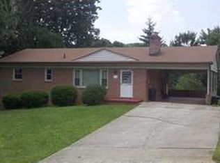 108 Greenwood Rd, Staunton, VA 24401