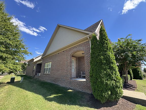 3rd image of 1103 S McMahan Dr