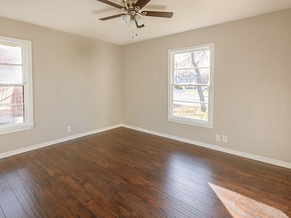 5th image of 320 Norwood Dr