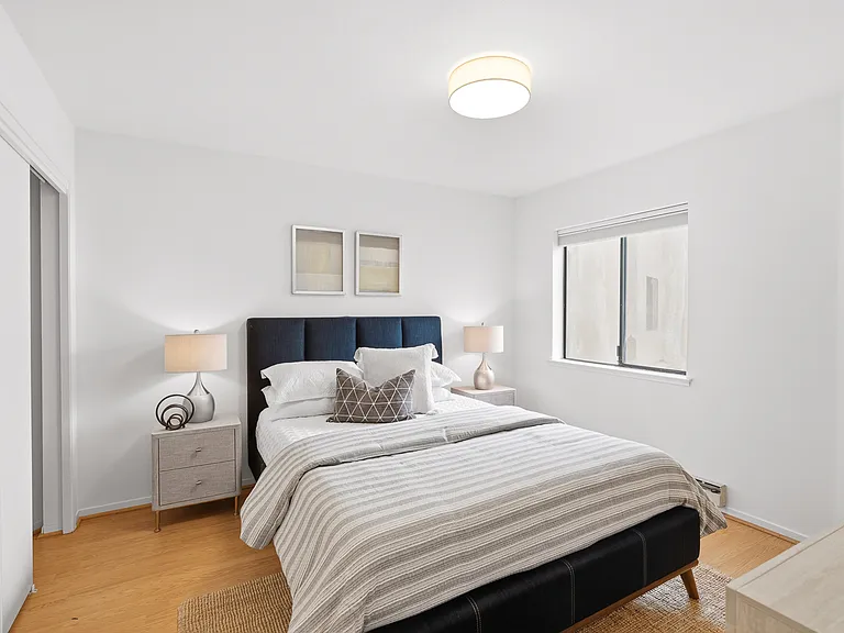 320 Peninsula Ave #316 — Photo 16