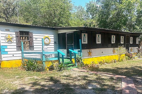 3rd image of 8149 SW 155th Ter