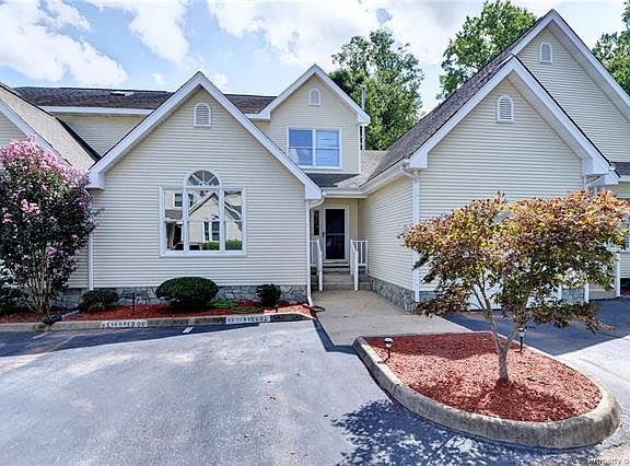 2nd image of 5102 Salisbury Mews