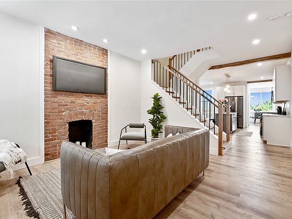 3rd image of 3825 Mintwood St