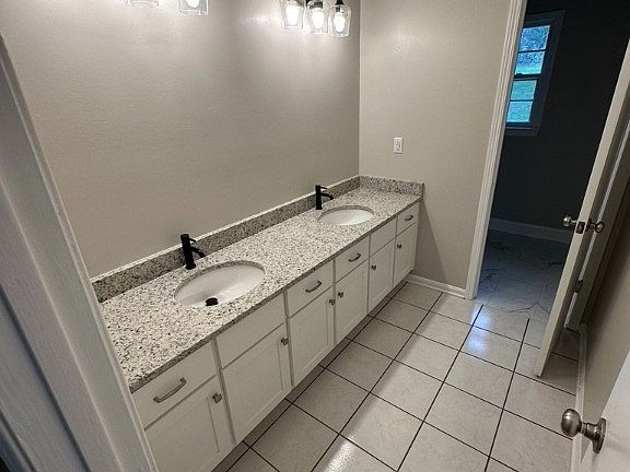 2nd image of 4512 Orion Ave