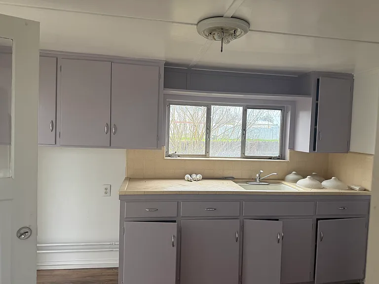 20734 Walnut St — Photo 14