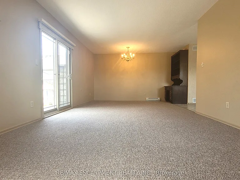 325 Fairview Dr #3 — Photo 18