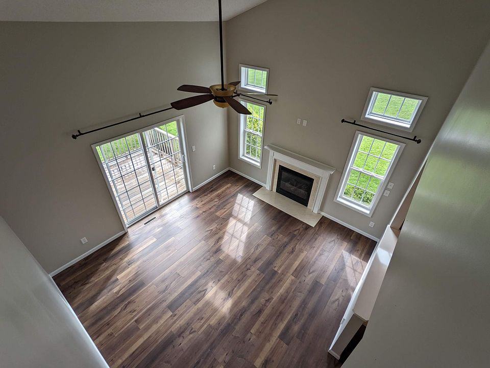 1st image of 18C Pointe West Dr #C