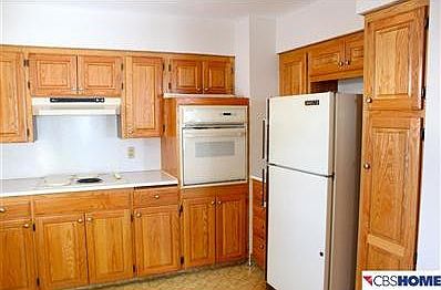 3rd image of 4952 S 136th St