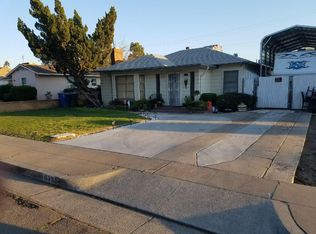633 W Floradora Ave, Fresno, CA 93728