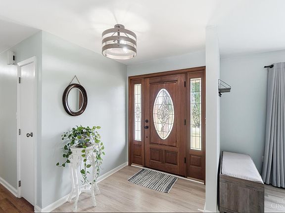 5th image of 8083 Gaines Rd