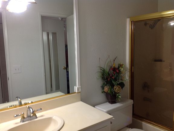 Downstairs Full Bath