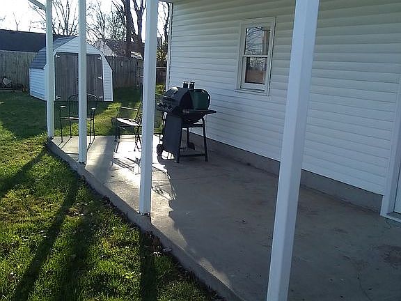 5th image of 2348 Bingham Ave