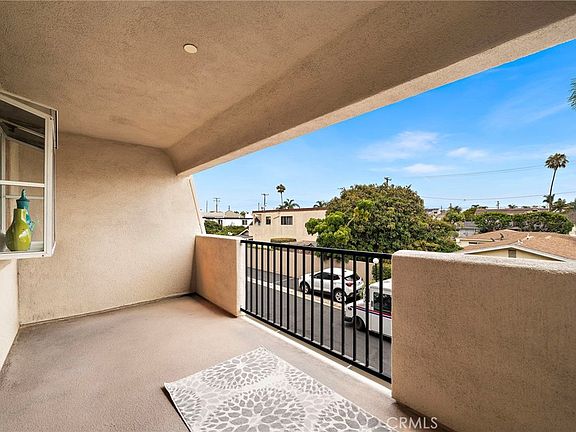 4th image of 606 Lake St APT 23