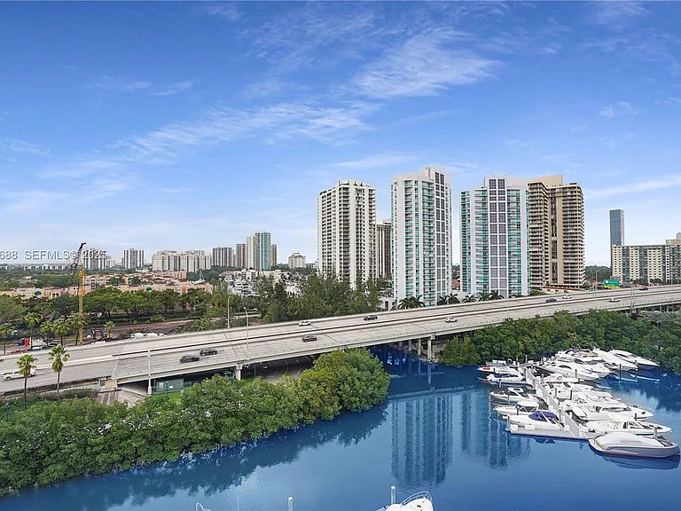 3500 Mystic Pointe Dr #1206 — Photo 77