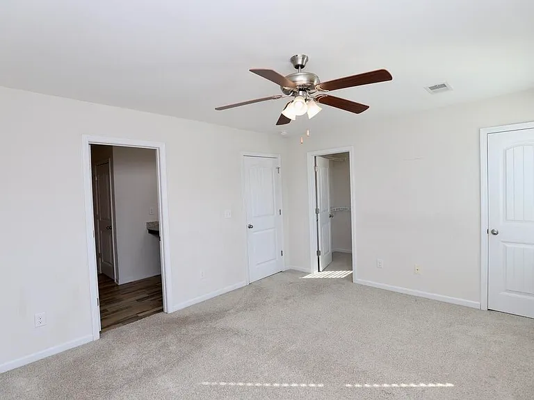 2943 Old Field Rd — Photo 55