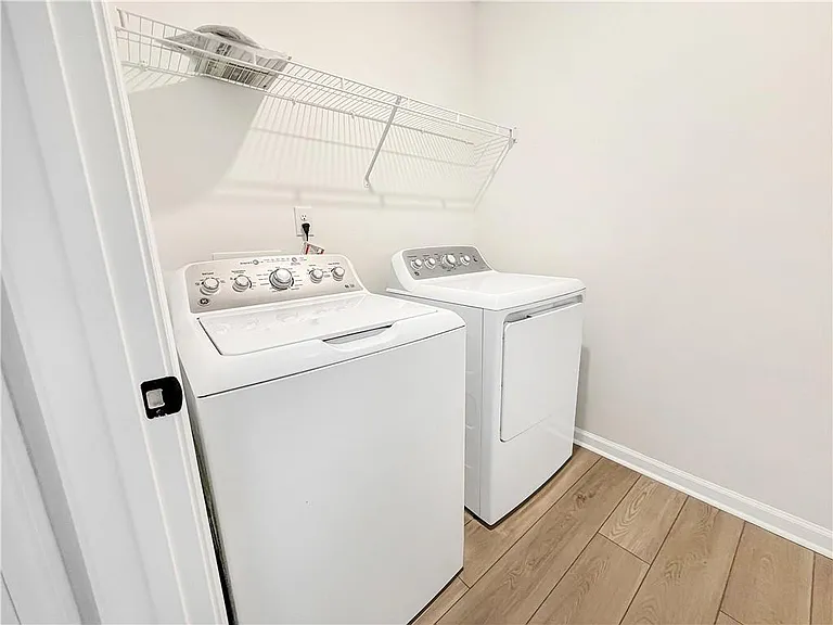 2712 Dreycott Ln — Photo 24