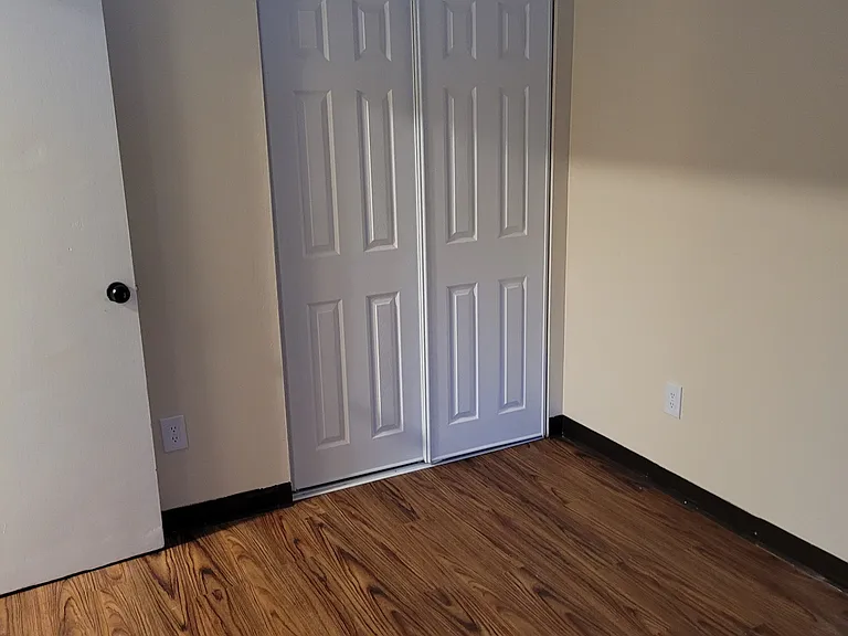 17 Forest Park Ave #2 — Photo 2