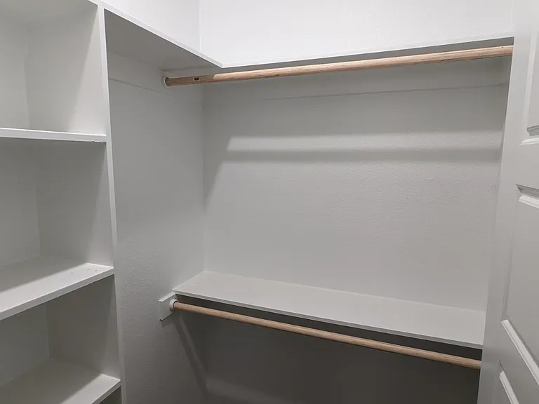 1215 Oak Dr #103 — Photo 8