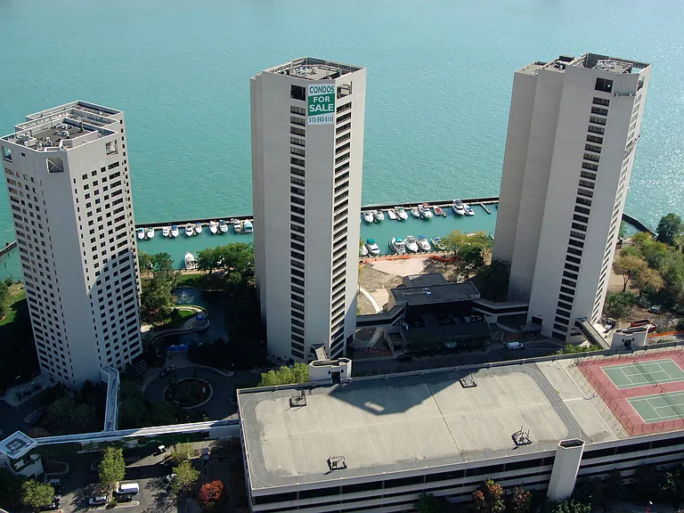 300 Riverfront Dr #14C — Photo 16