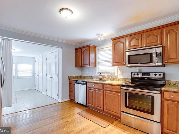 3rd image of 8104 Prince Georges Dr