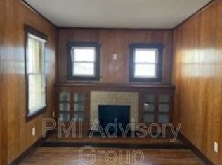 558 SE Gray St, Topeka, KS 66607