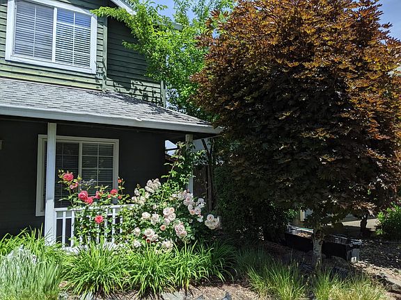 5th image of 6533 SE Wrenfield St