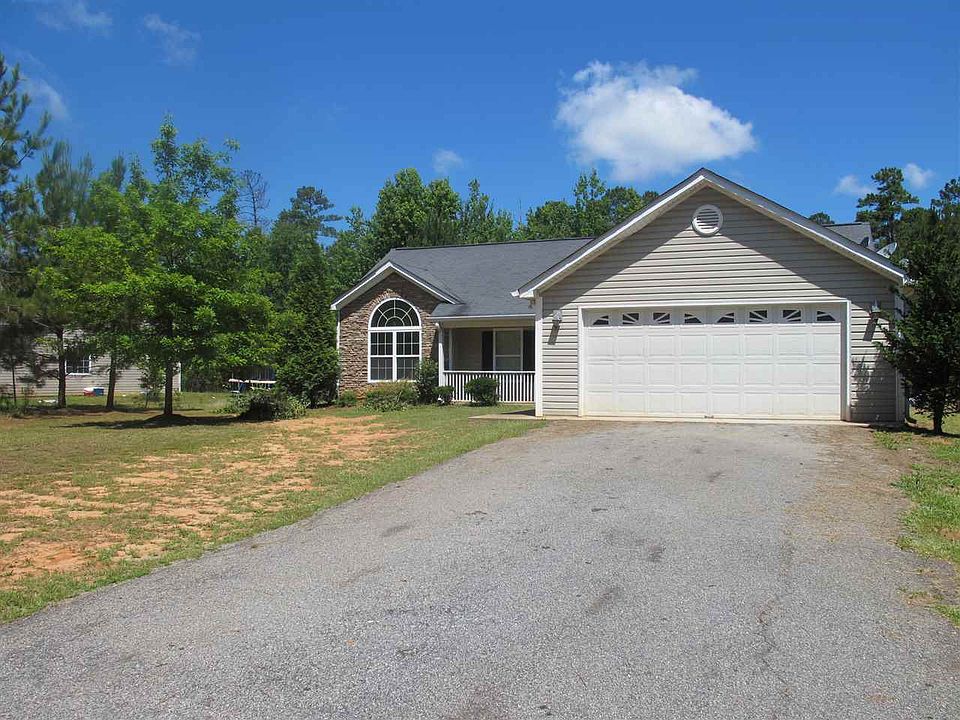 2nd image of 221 Winding River Rd