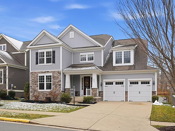 2nd image of 409 Pear Blossom Rd