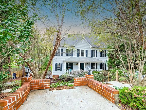 2nd image of 1412 Crawford Wood Pl