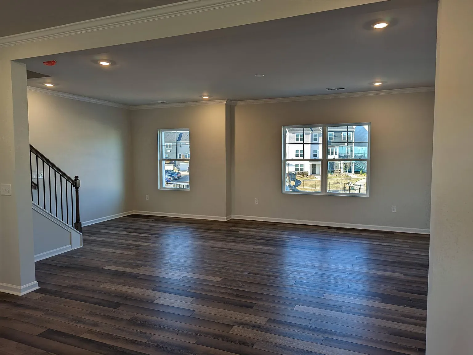 4 bed, 2410 sqft, $2,449 — Photo 2