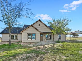 819 Beach Rd, Bowie, TX 76230