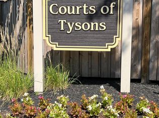 8013 Tyson Oaks Cir, Vienna, VA 22182