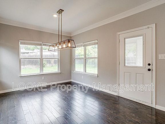 4th image of 5100 Curzon Ave