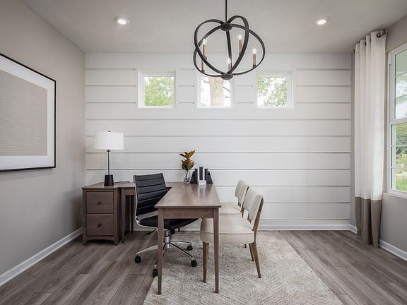 Flex Space for Office or Study
