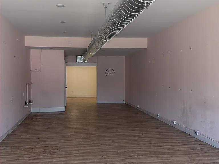 219 S Locust St #1C — Photo 6