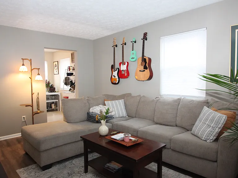 315 Forest St — Photo 4