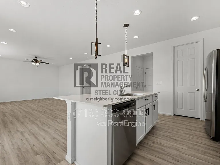 1824 Manassa St — Photo 11