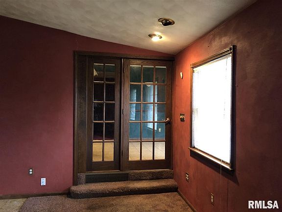 5th image of 1719 N Bestor St