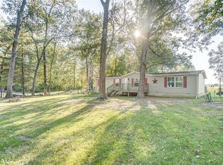 10317 Yorktown Rd, Carlyle, IL 62231