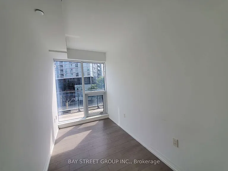 251 Jarvis St #306 — Photo 7