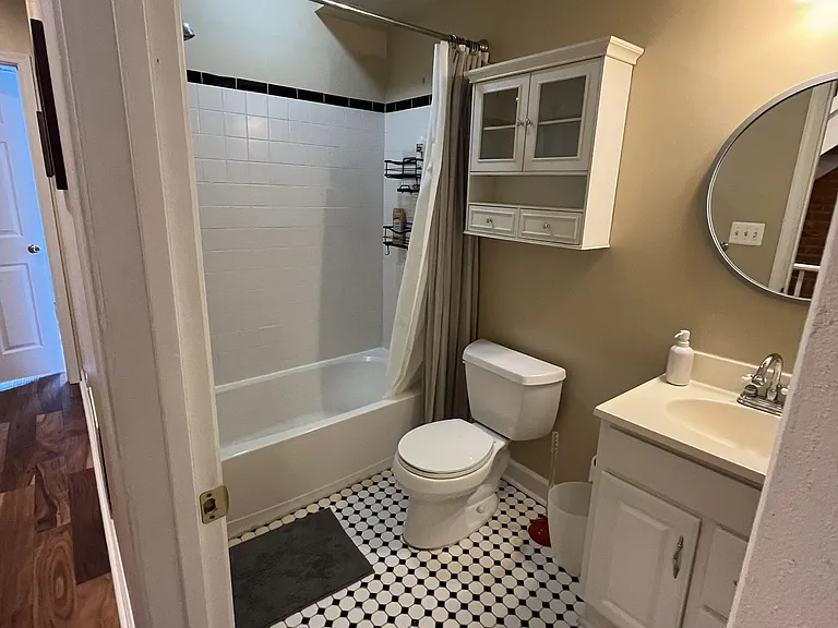 Second floor full bathroom