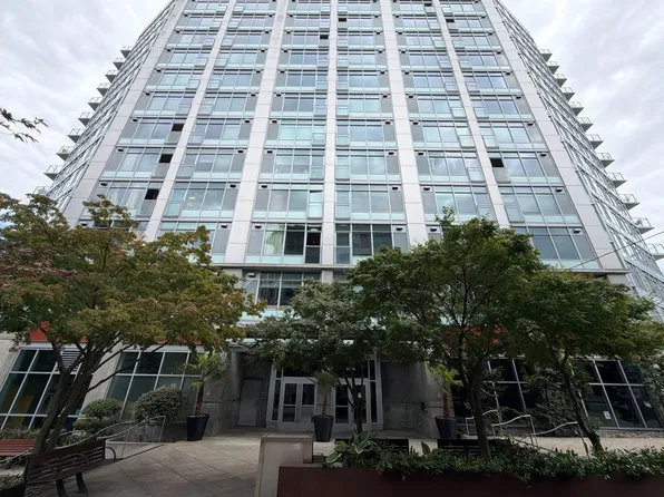 1926 W Burnside St, Portland, OR 97209