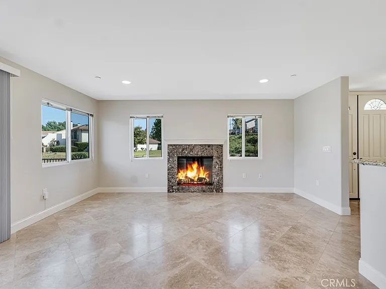 32174 Beachlake Ln — Photo 5