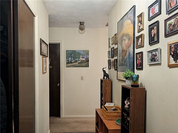 2nd image of 115 Villa Rd
