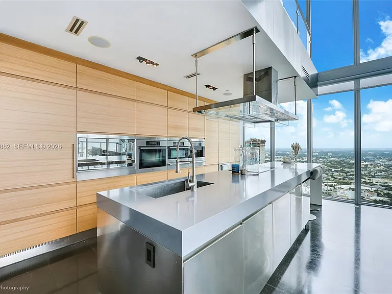 888 Biscayne Blvd #5112 — Photo 2