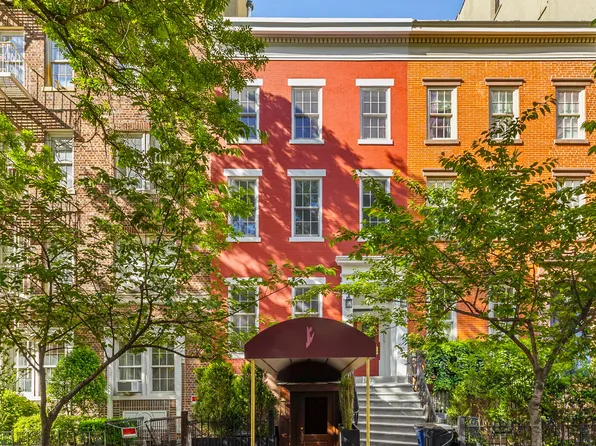 113 West 13th Street image 1 of 15