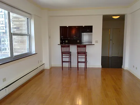 Rented by Medow Property | media 35