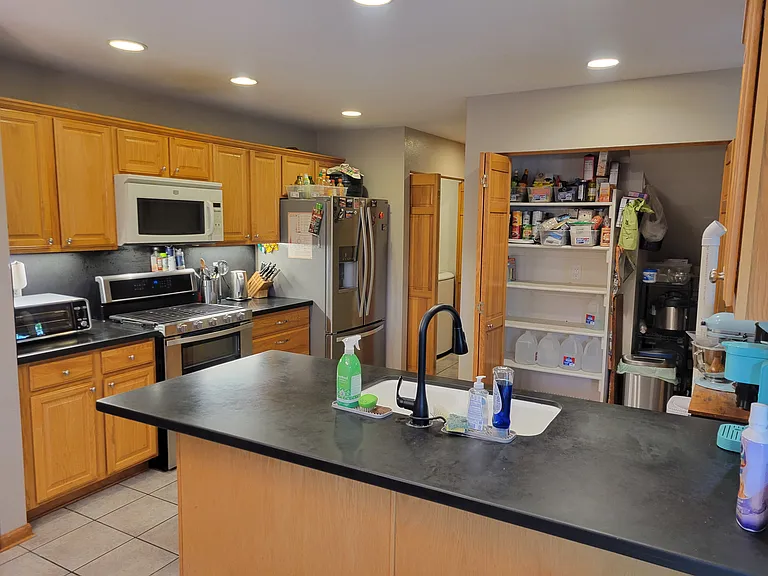 Dakota Meadows Dr — Photo 5