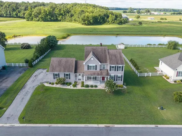209 Riding Path Dr, Clayton, DE 19938